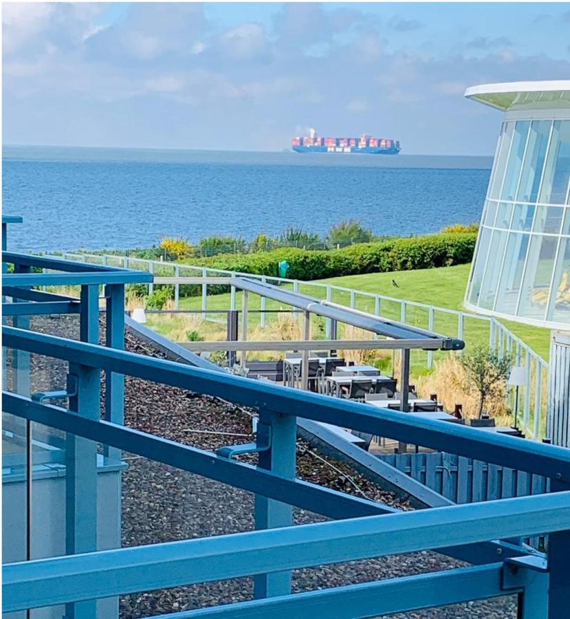 Duhnentraum Bestlage Am Sandstrand, Balkon,Meerblick, Parkplatz, Aufzug, Wlan, Bettwaesche,Handtuecher,Netflix Uvm Cuxhaven Luaran gambar